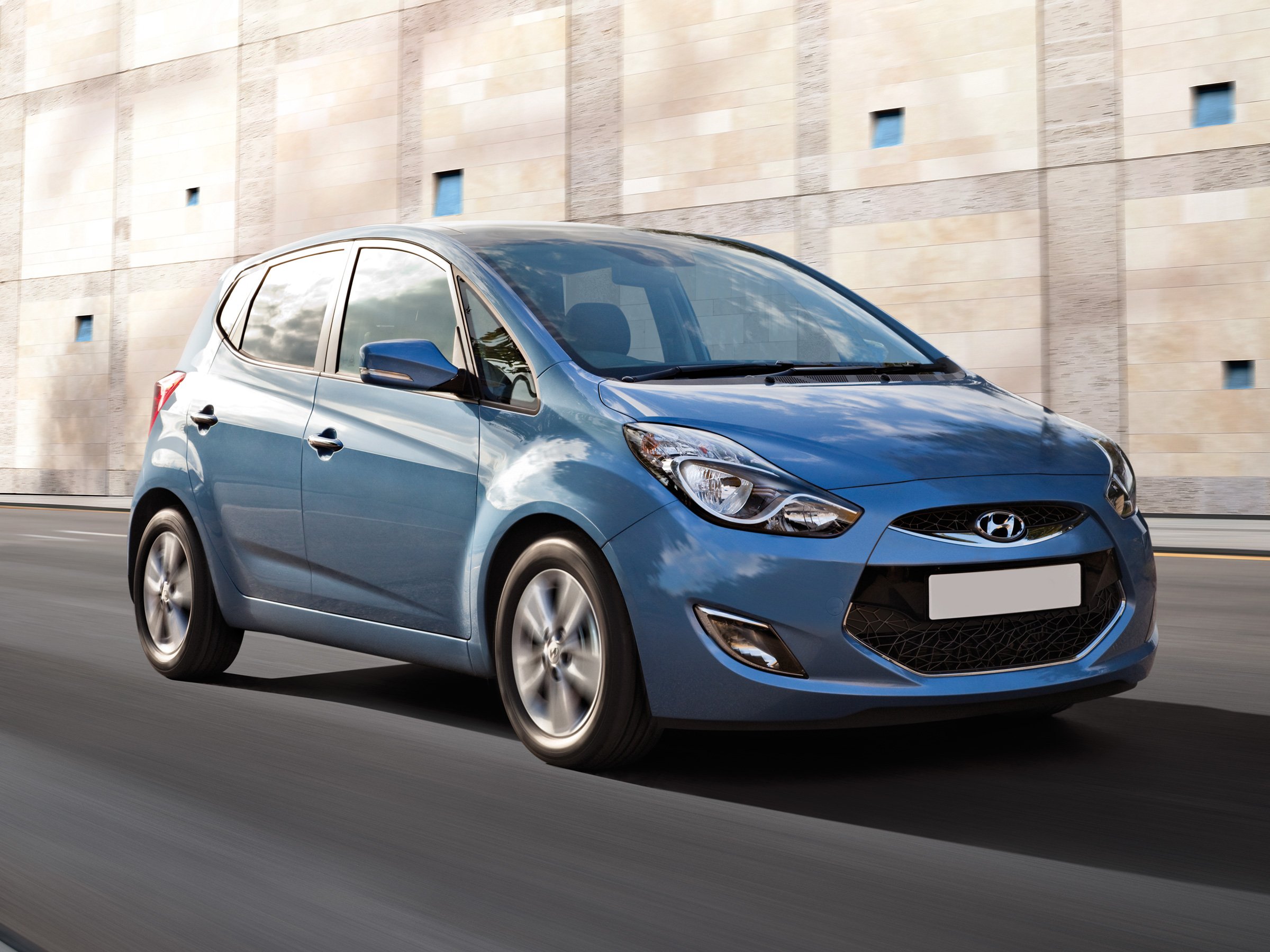 Hyundai ix20 MPV (2010 – ) review | Auto Trader UK